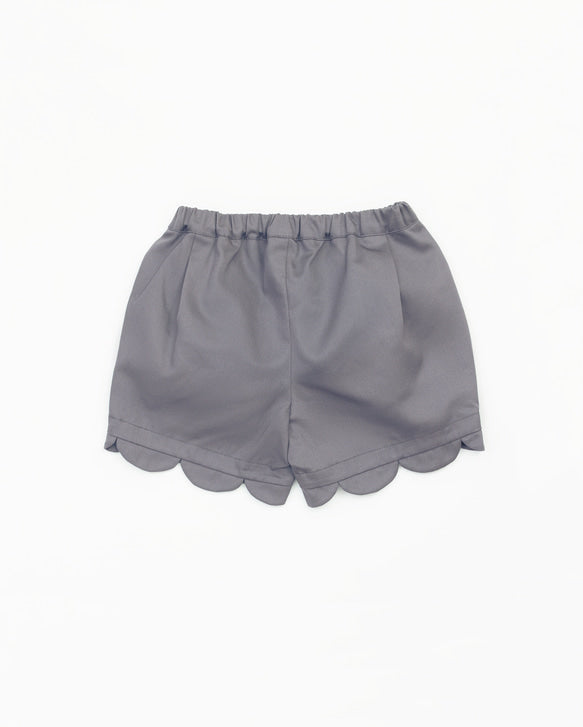 SCALLOPED SHORT PANTS