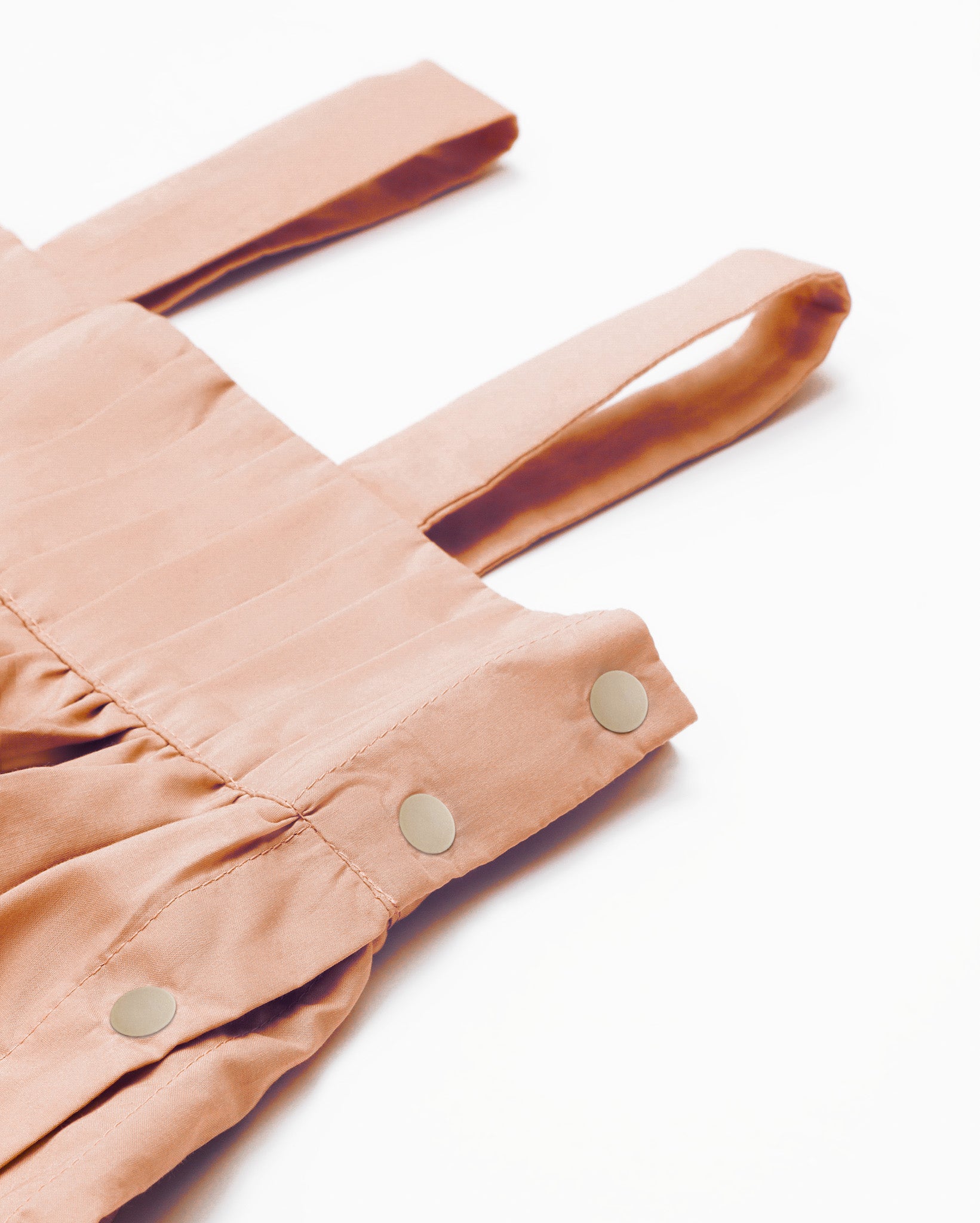 DOUBLE LAYERED SLEEVELESS TOP