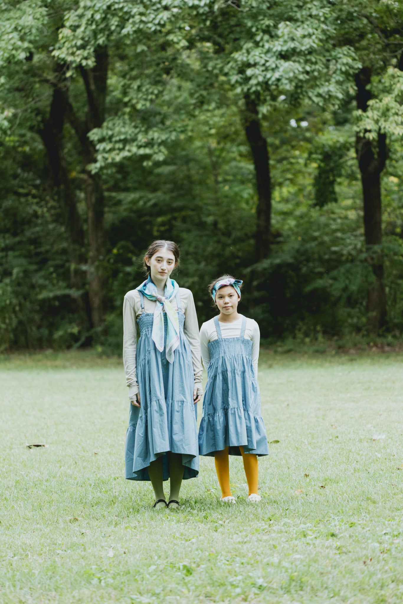 不对称长连衣裙