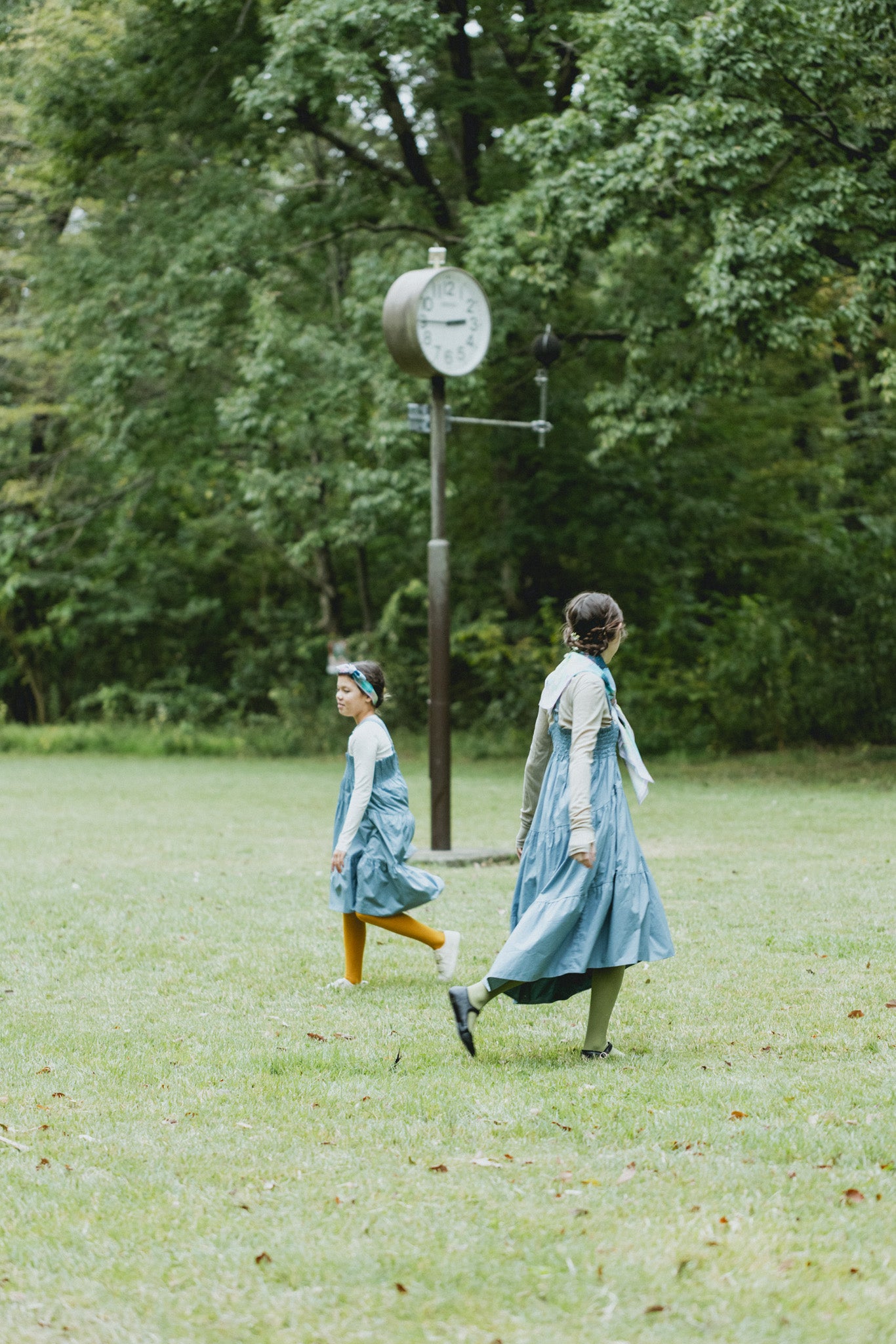 ASYMMETRY LENGTH DRESS