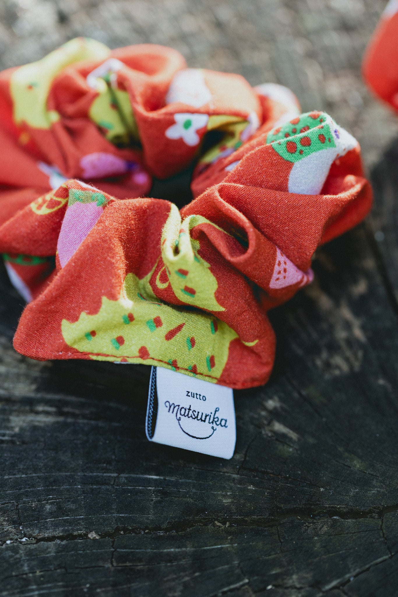 BUTTERFLY WALTZ Scrunchie 11
