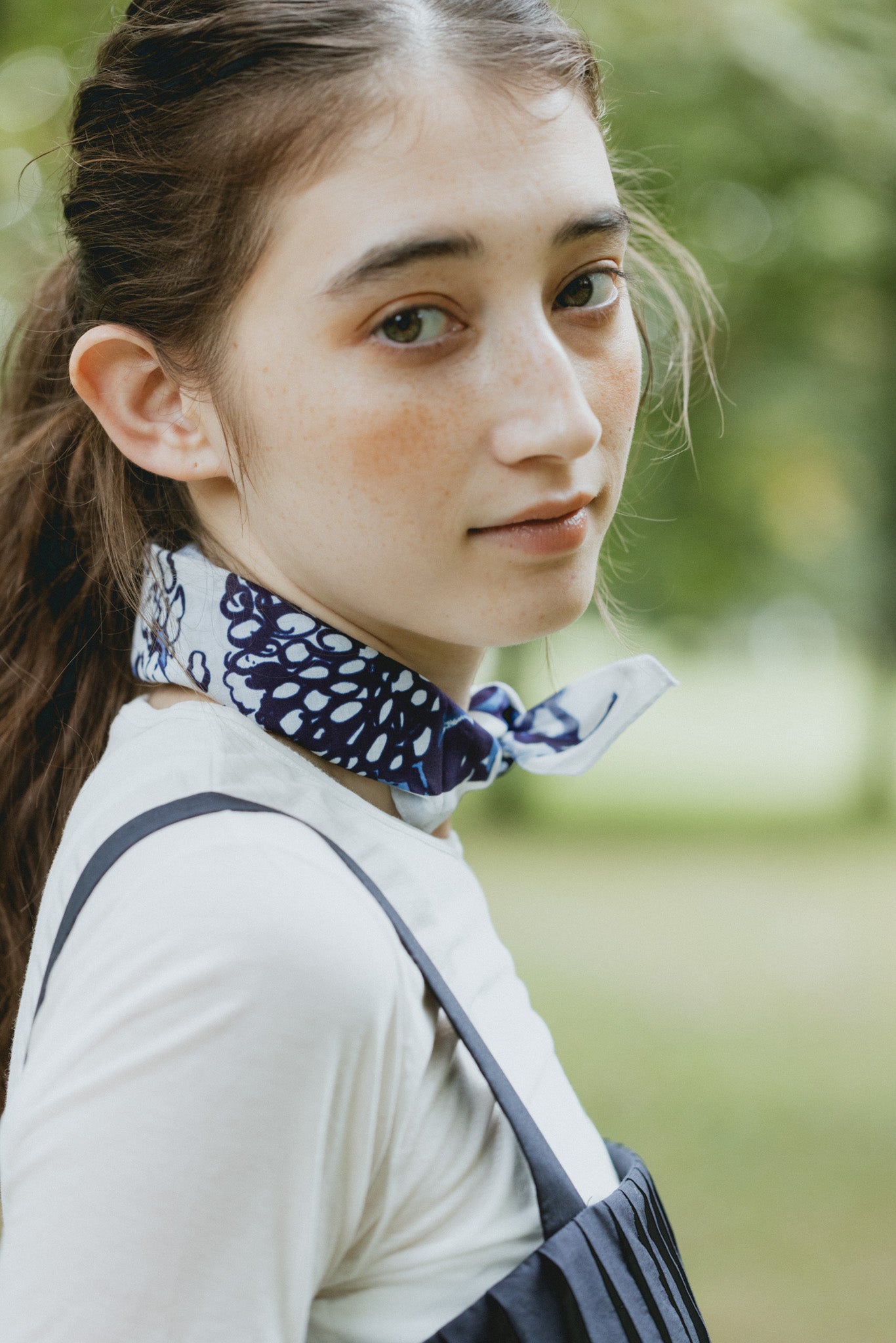 OWL WHISPER Scarf 48